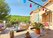 Maison à SAINT-MITRE-LES-REMPARTS