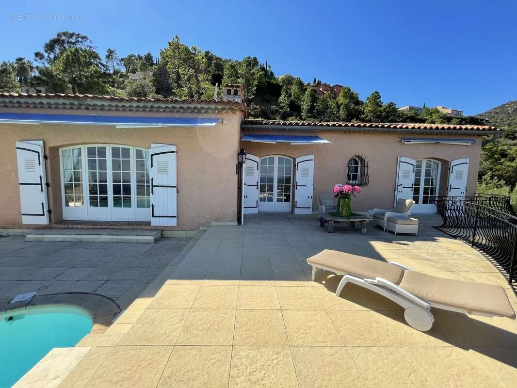 Maison à THEOULE-SUR-MER