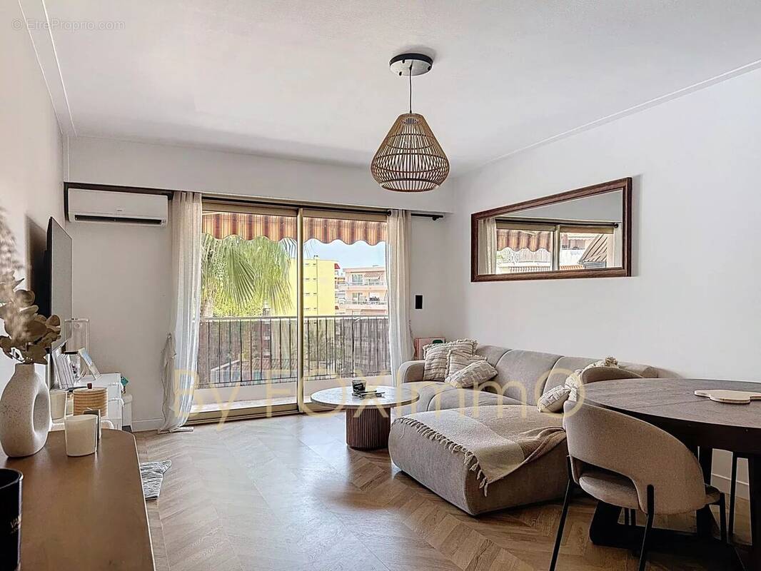 Appartement à CAGNES-SUR-MER