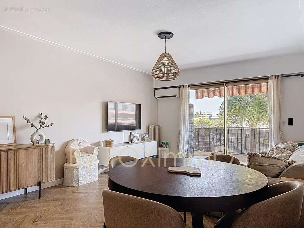 Appartement à CAGNES-SUR-MER