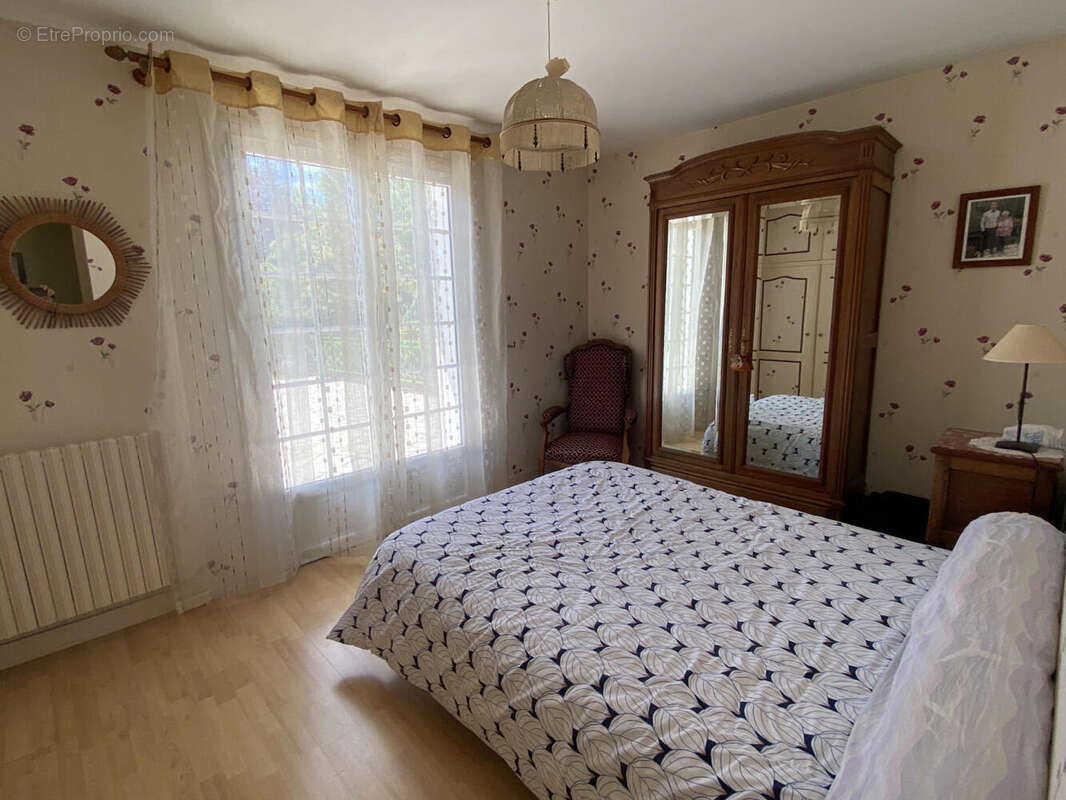 CH1 - Maison à CHALAIS