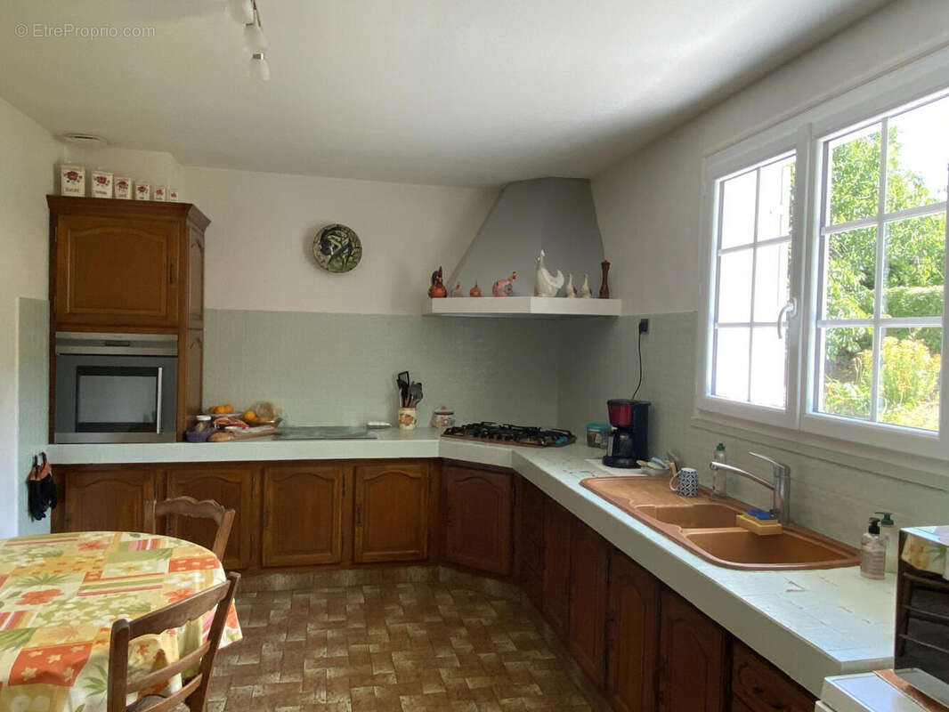 CUISINE - Maison à CHALAIS