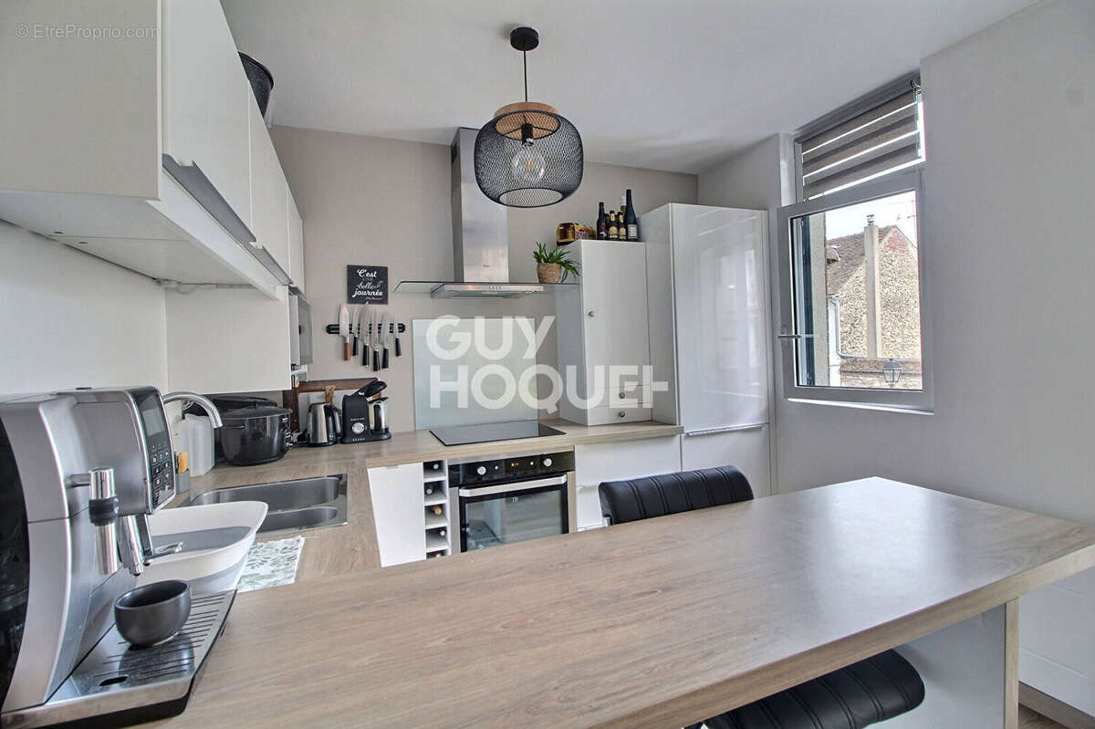 Appartement à CHILLY-MAZARIN