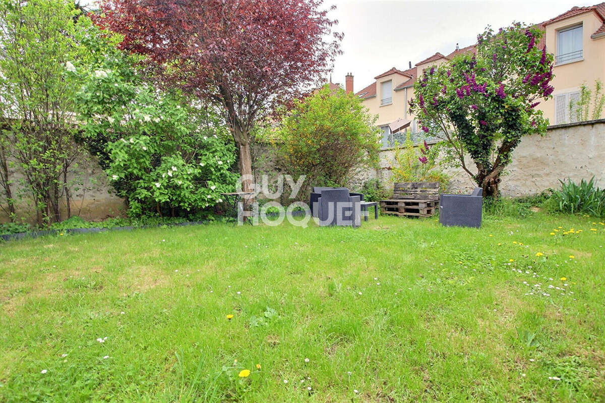 Appartement à CHILLY-MAZARIN