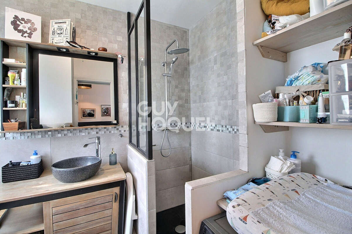 Appartement à CHILLY-MAZARIN