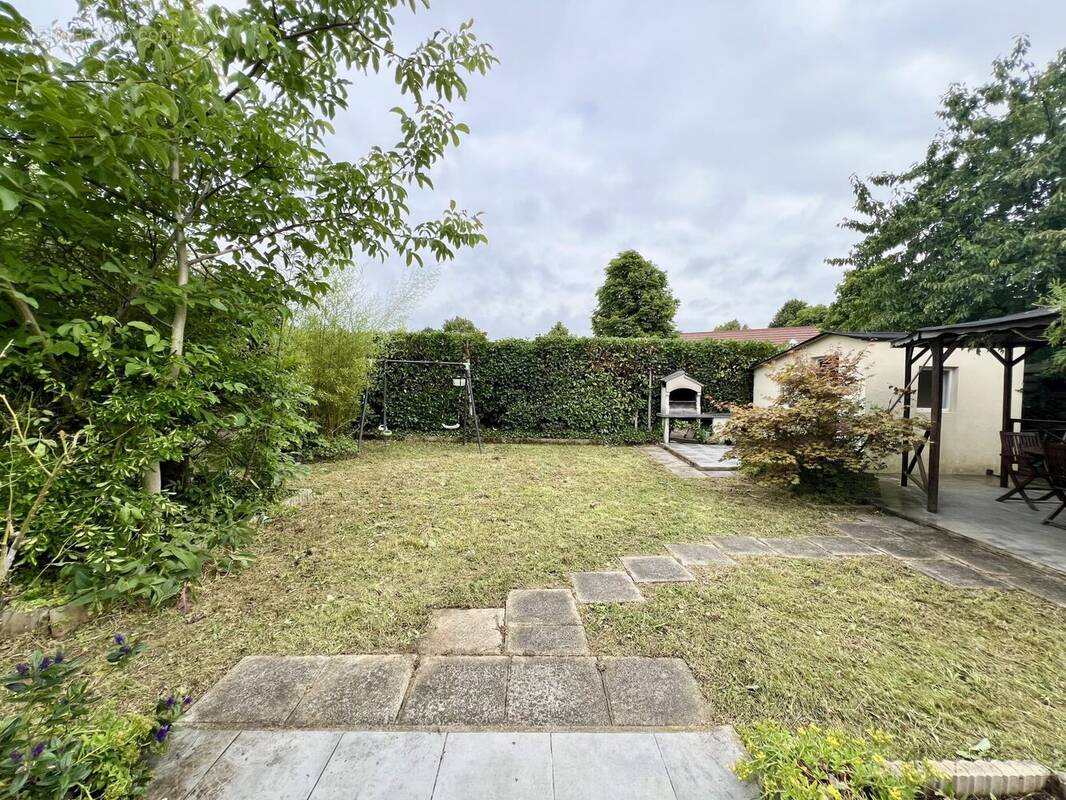 Maison à MONTEVRAIN