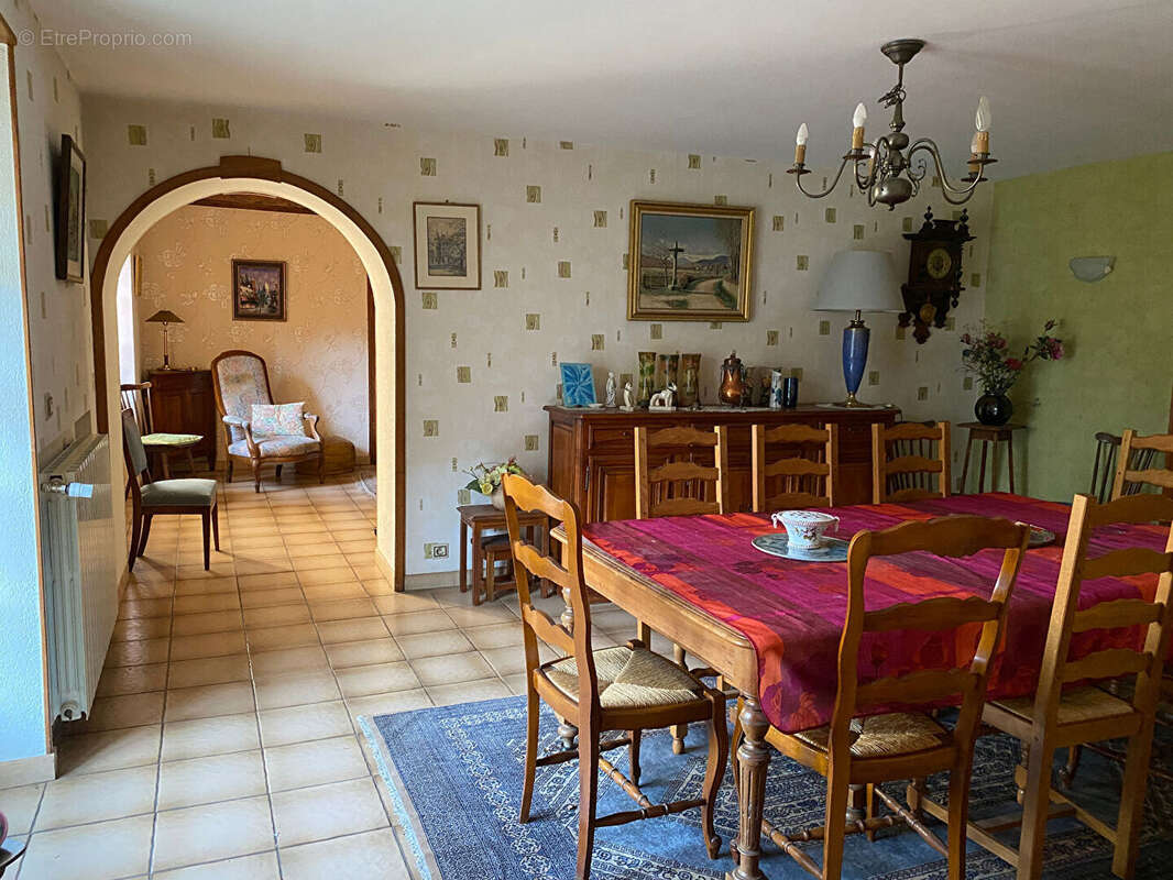 Maison à DIVONNE-LES-BAINS