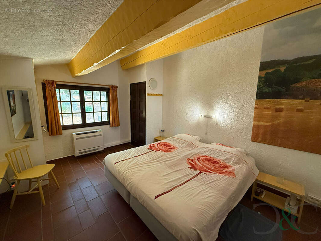 Maison à BORMES-LES-MIMOSAS