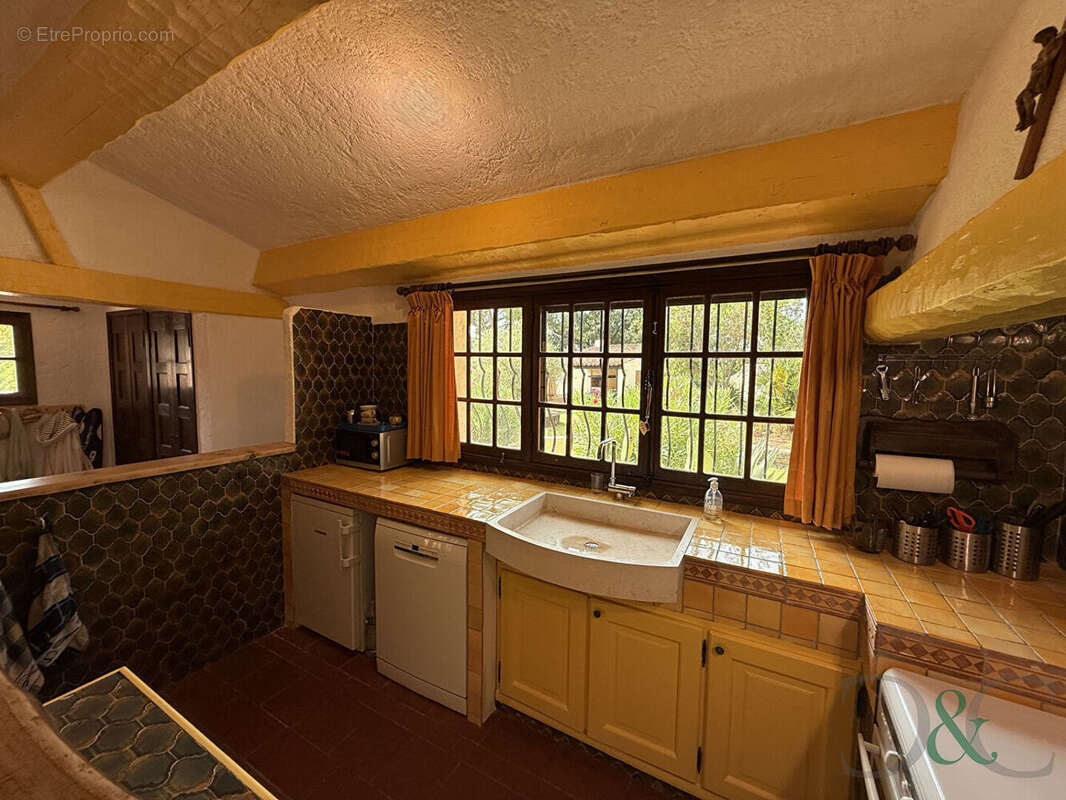 Maison à BORMES-LES-MIMOSAS