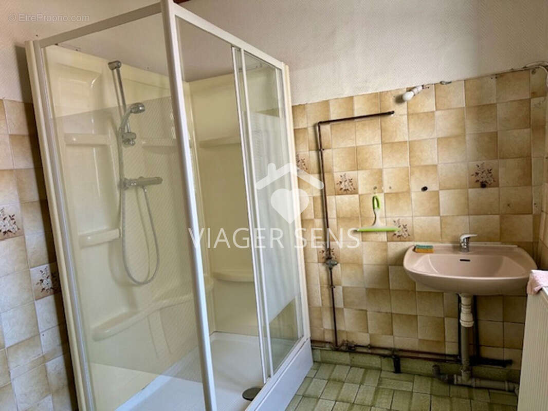 Maison à SARS-POTERIES