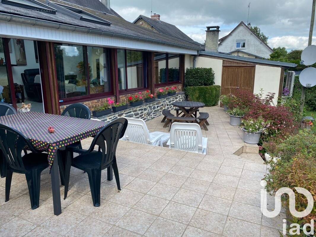 Photo 1 - Maison à CERISY-LA-FORET