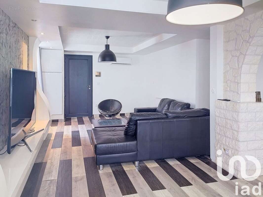 Photo 3 - Maison à MAIZIERES-LA-GRANDE-PAROISSE