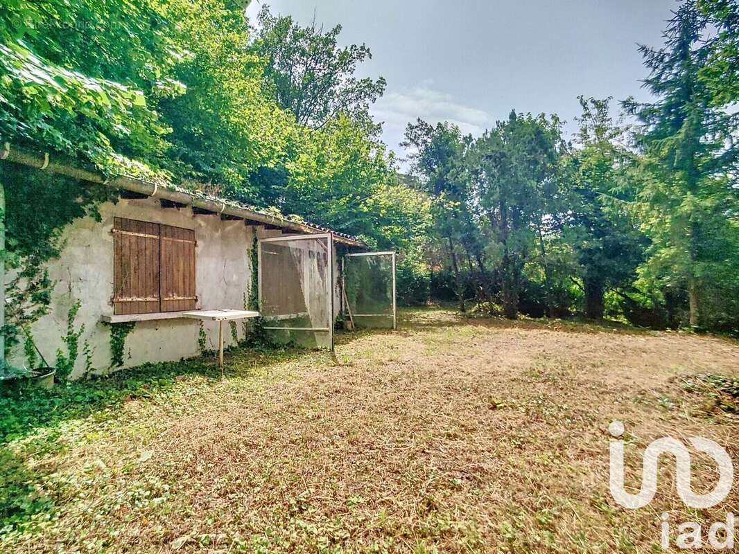 Photo 3 - Terrain à TOURNON-SUR-RHONE