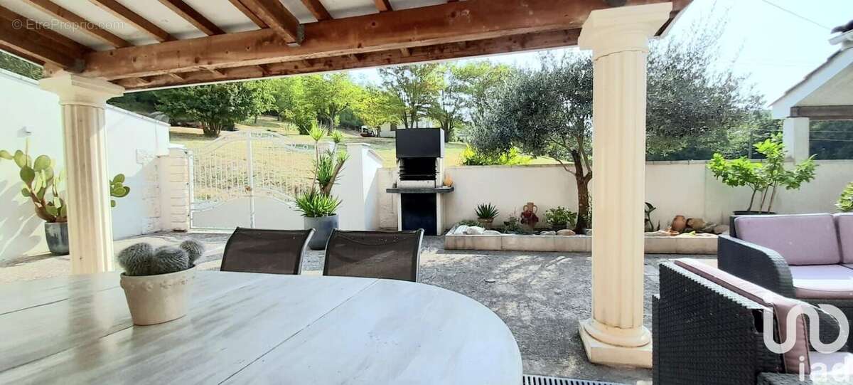 Photo 5 - Maison à SAINT-ROMAIN-LE-NOBLE