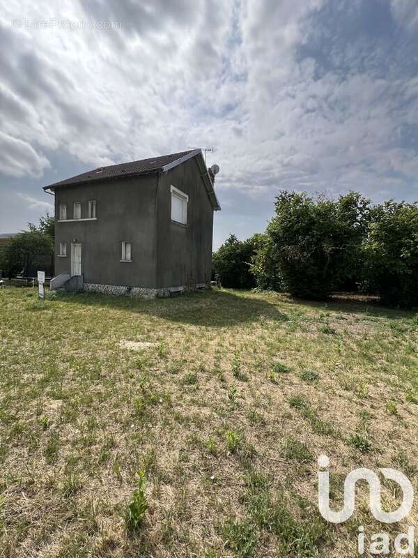 Photo 3 - Maison à SAINT-DOULCHARD