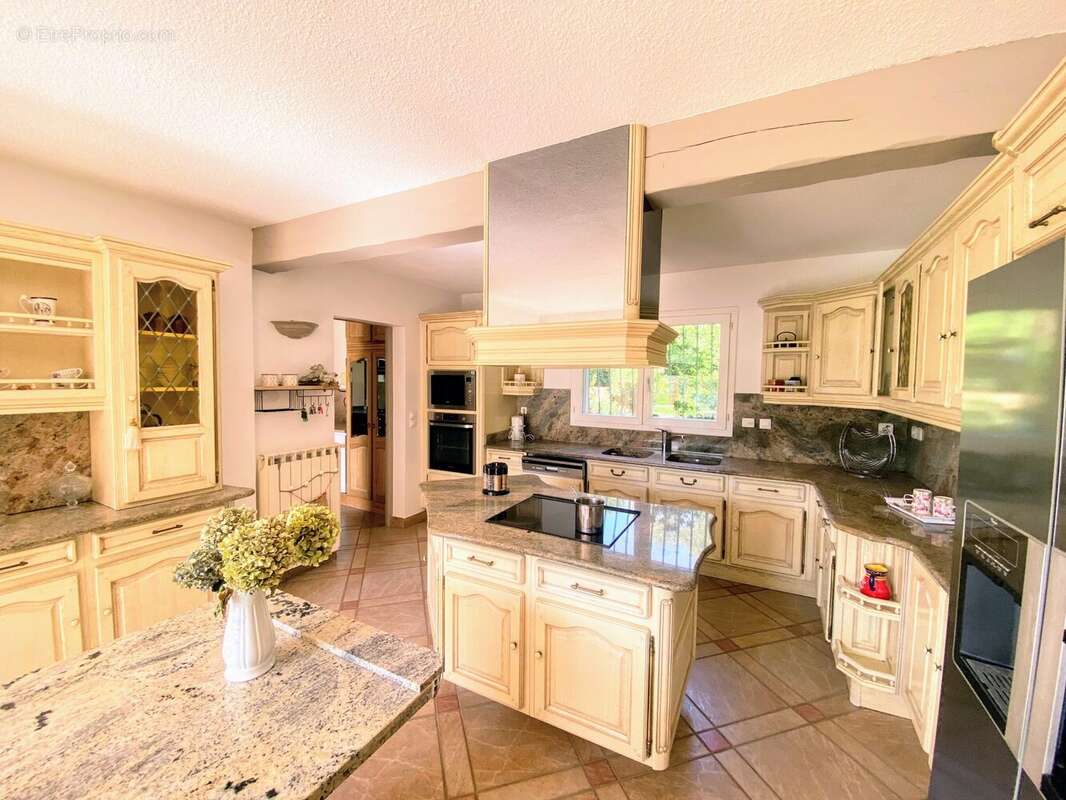 Maison à SAINT-CYPRIEN