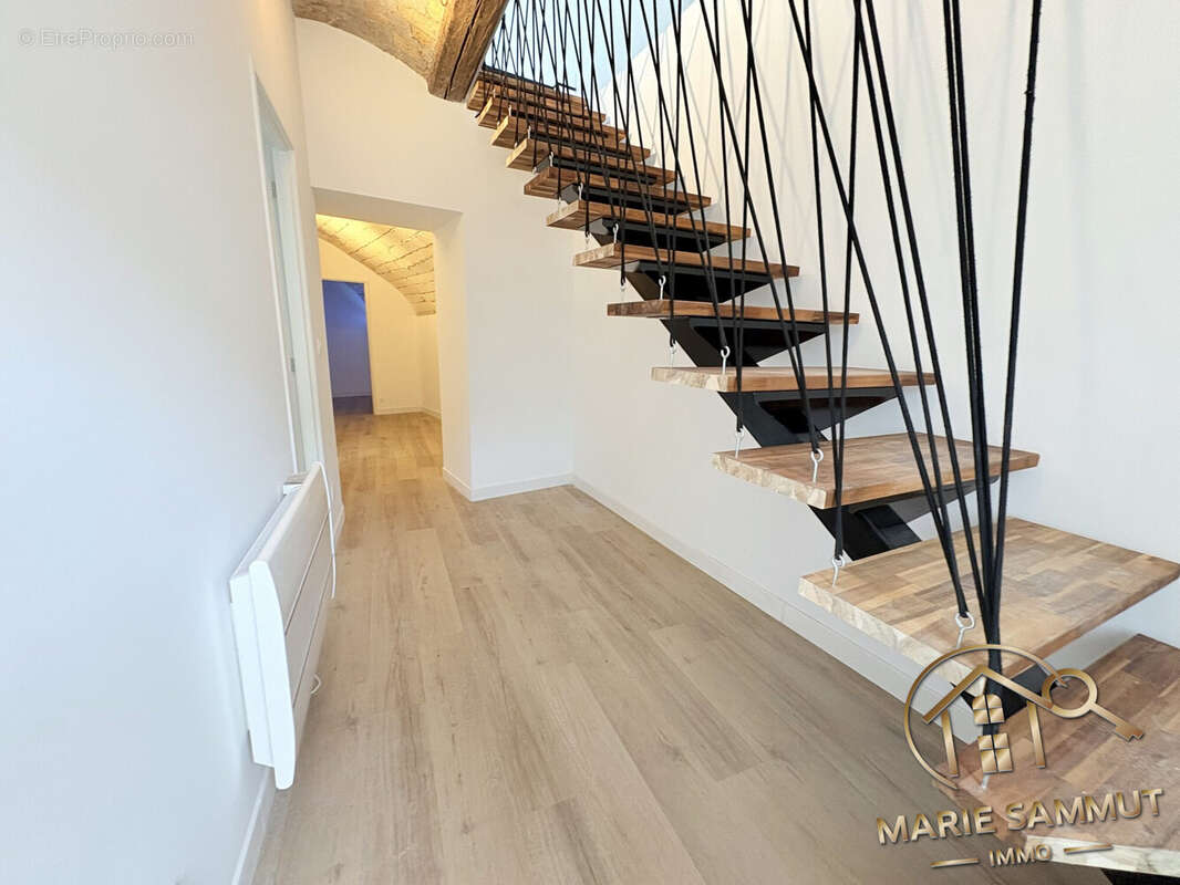 Maison à SAINT-GENIES-DES-MOURGUES