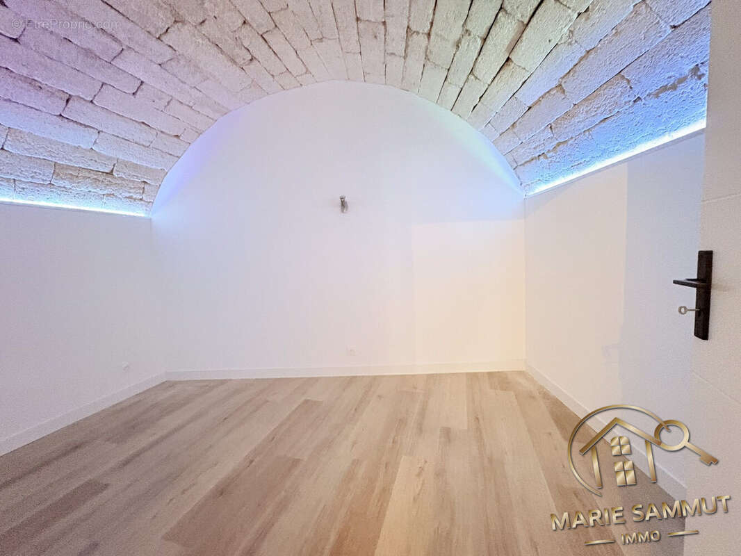 Maison à SAINT-GENIES-DES-MOURGUES