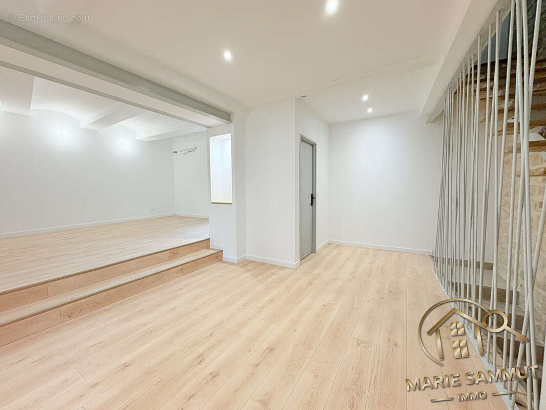 Maison à SAINT-GENIES-DES-MOURGUES