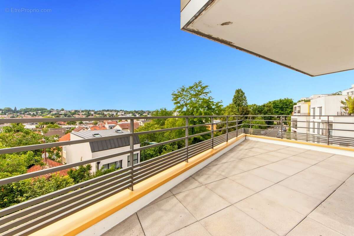 Appartement à BAGNEUX