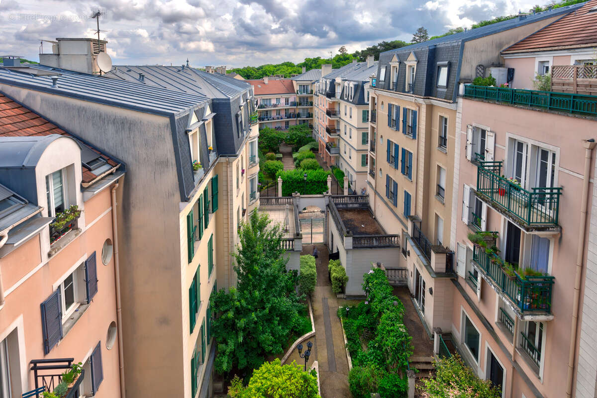 Appartement à LE PLESSIS-ROBINSON