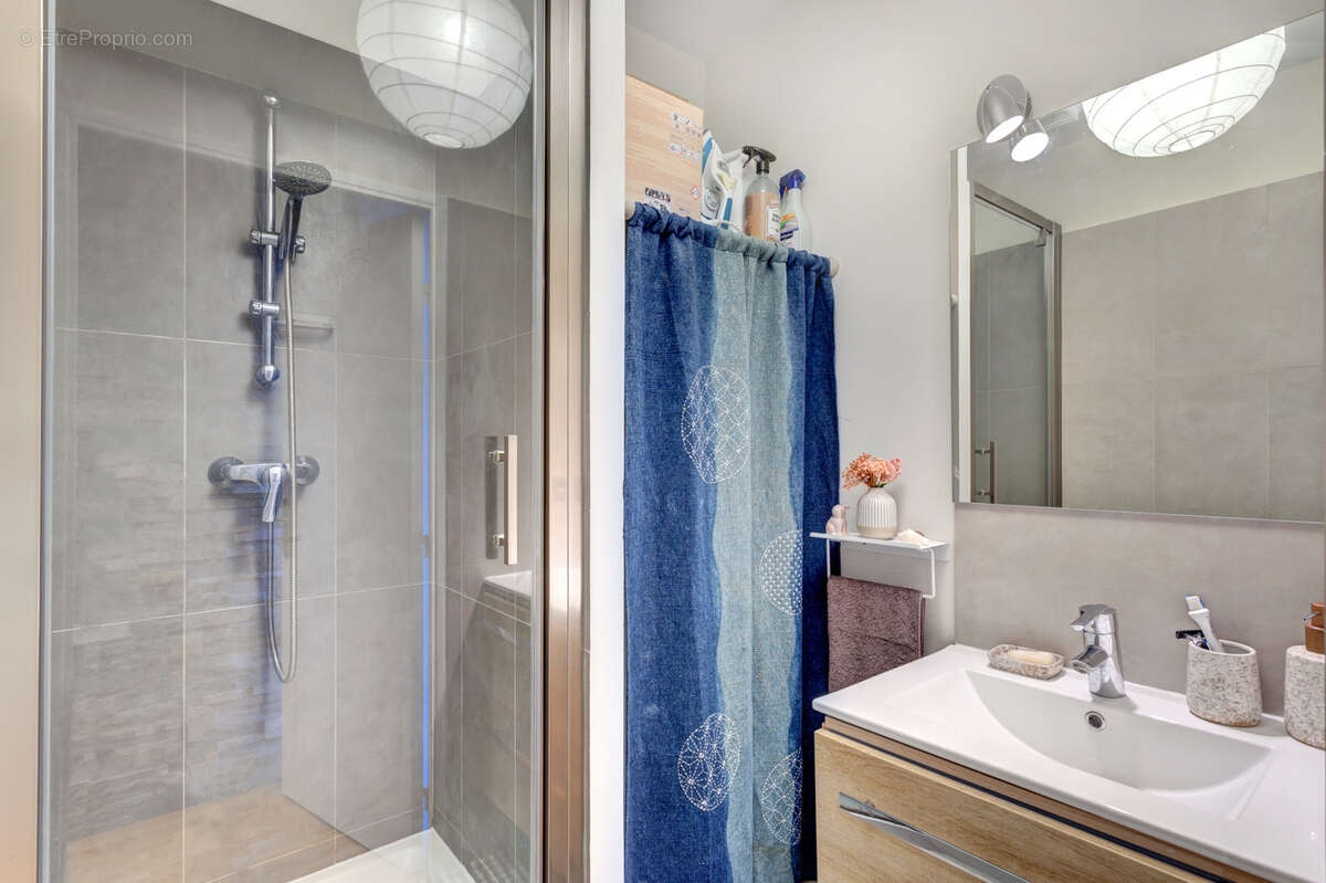 Appartement à LE PLESSIS-ROBINSON