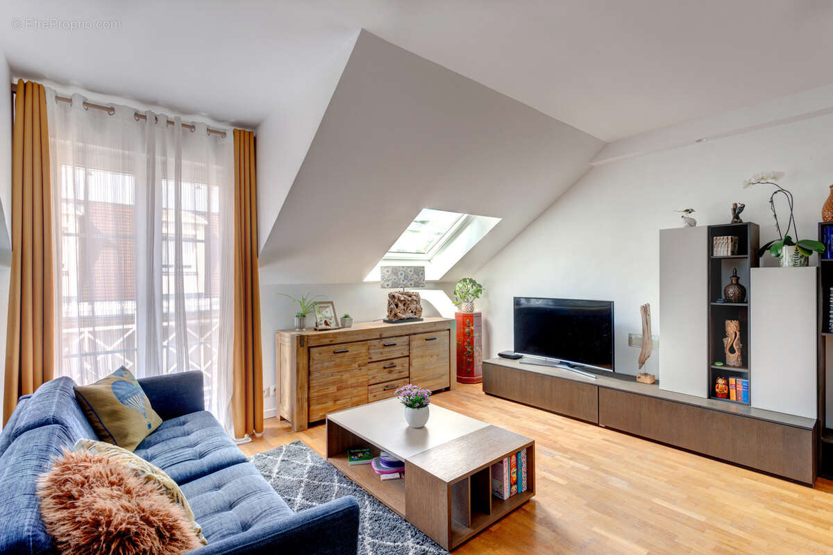 Appartement à LE PLESSIS-ROBINSON