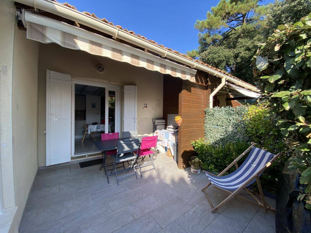 Maison à LES MATHES