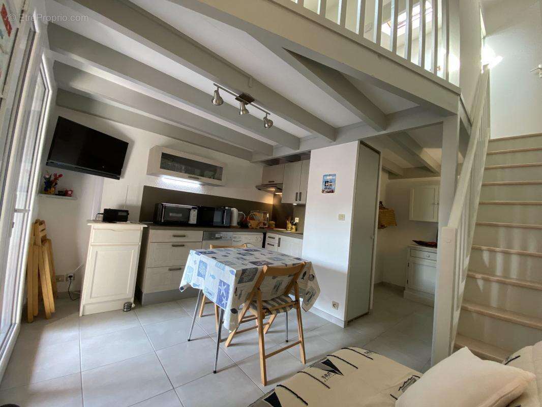 Maison à LES MATHES