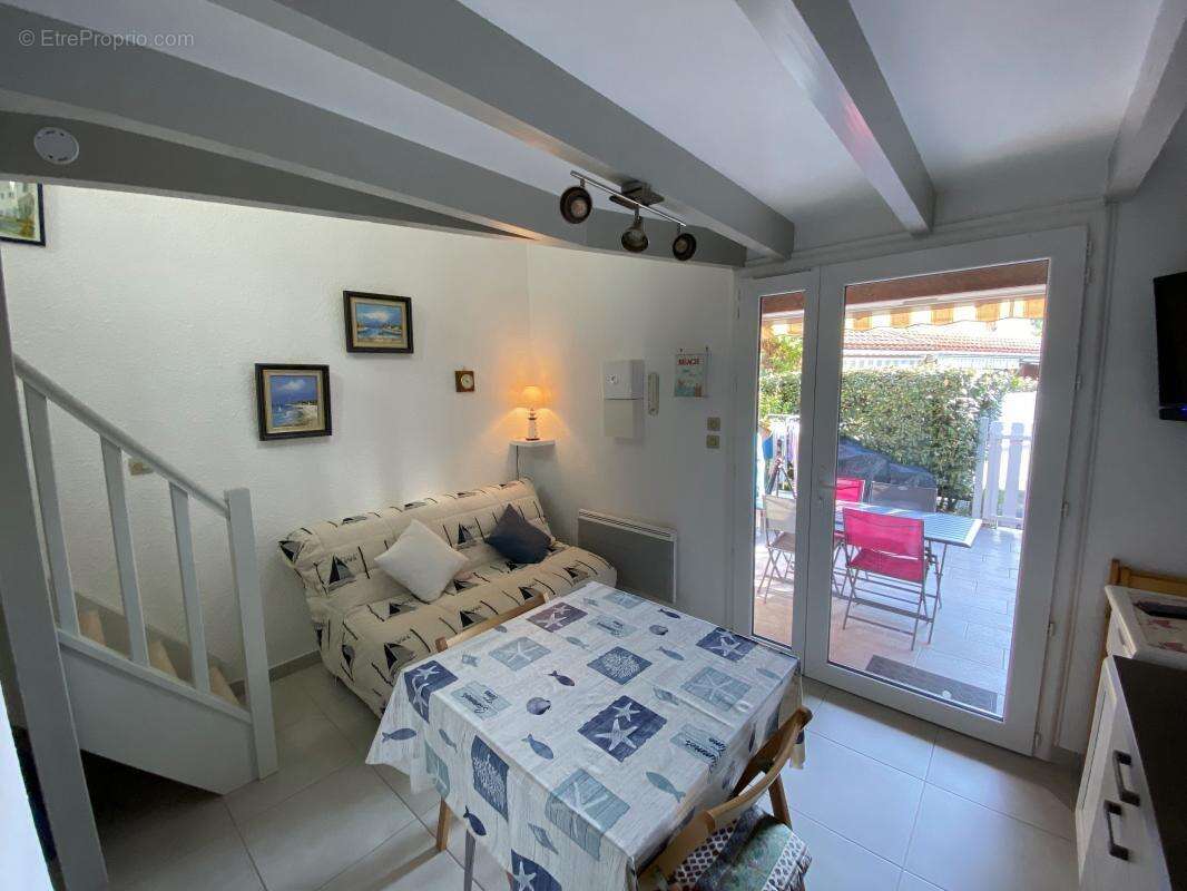 Maison à LES MATHES