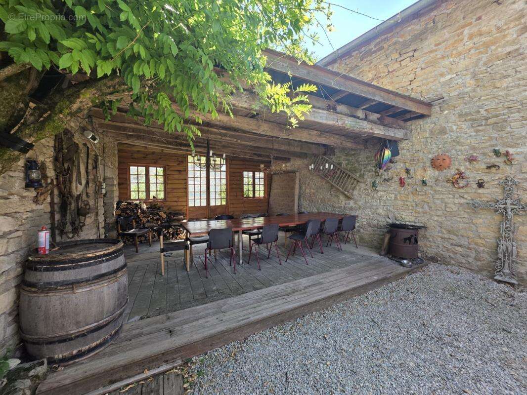 Maison à COLOMBOTTE