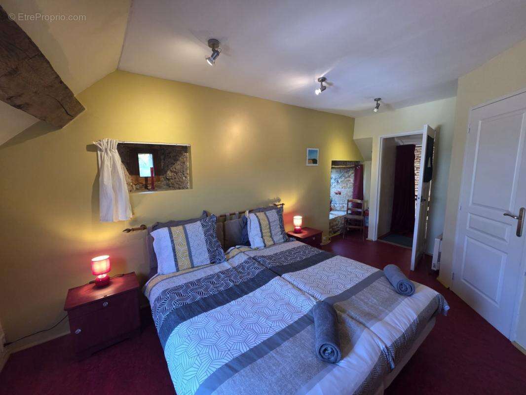 Maison à COLOMBOTTE