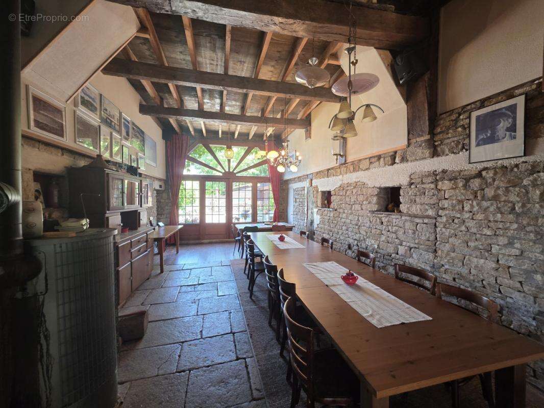 Maison à COLOMBOTTE