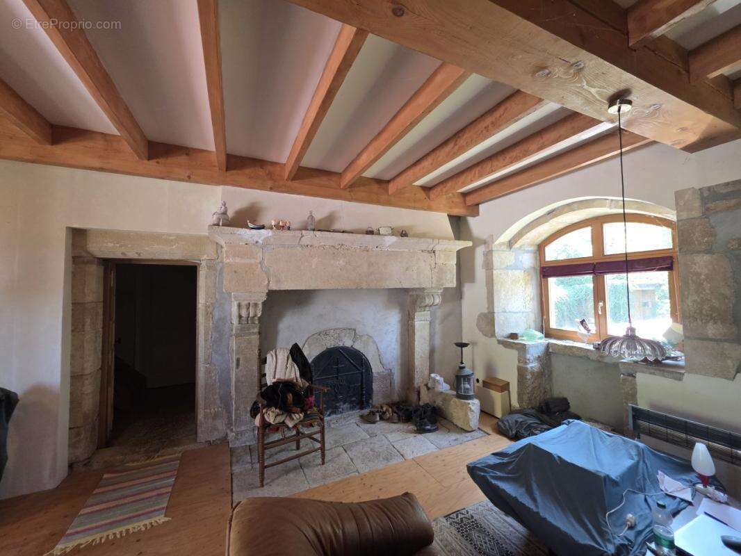 Maison à COLOMBOTTE