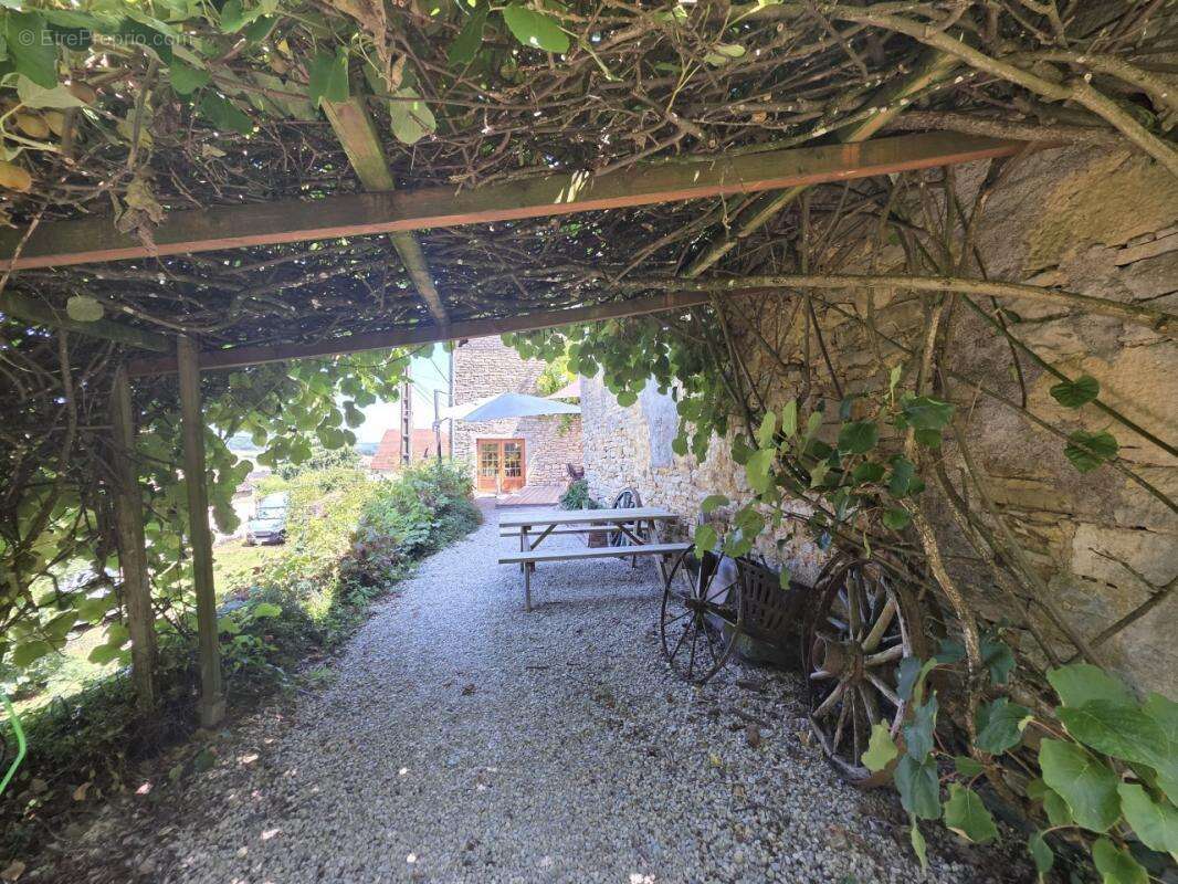 Maison à COLOMBOTTE