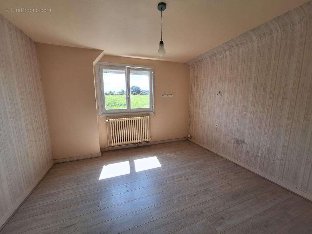 Maison à PLOUGASNOU