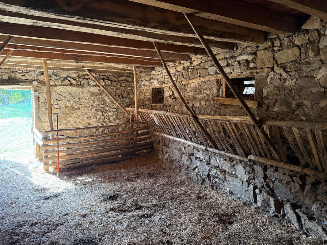 Maison à SAINT-HILAIRE