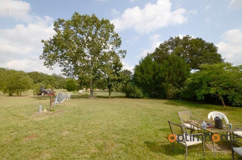 Maison à AVAILLES-LIMOUZINE