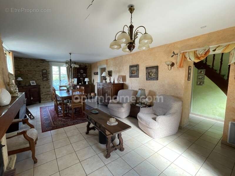 Maison à VILLEFAVARD