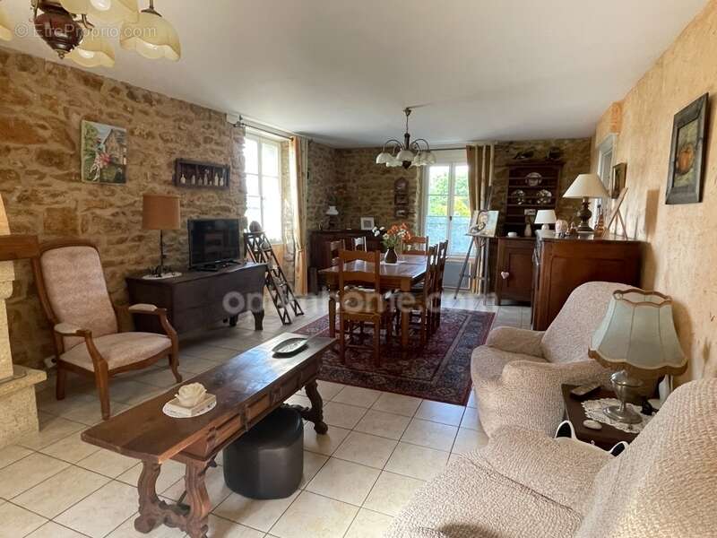 Maison à VILLEFAVARD