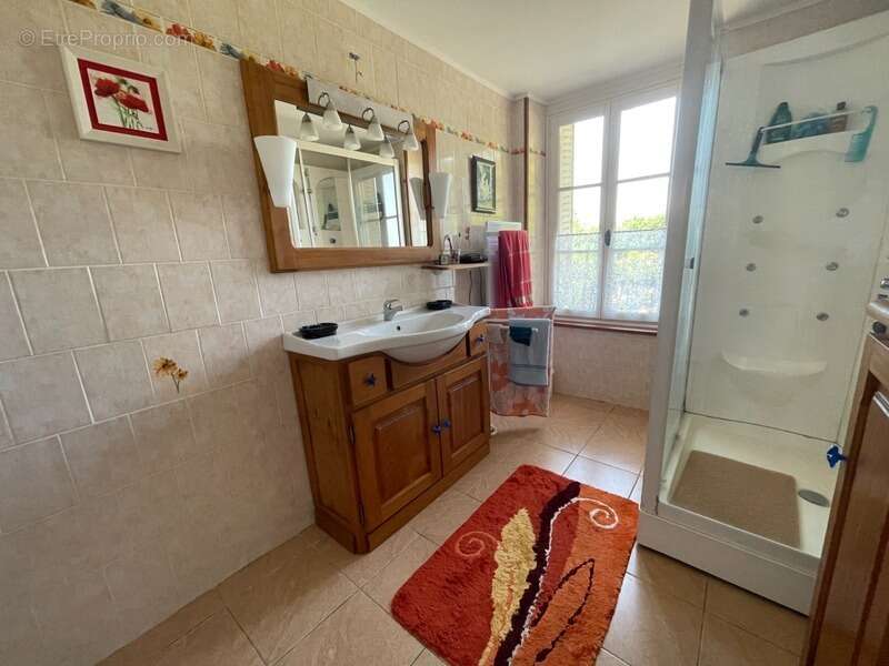 Maison à VILLEFAVARD