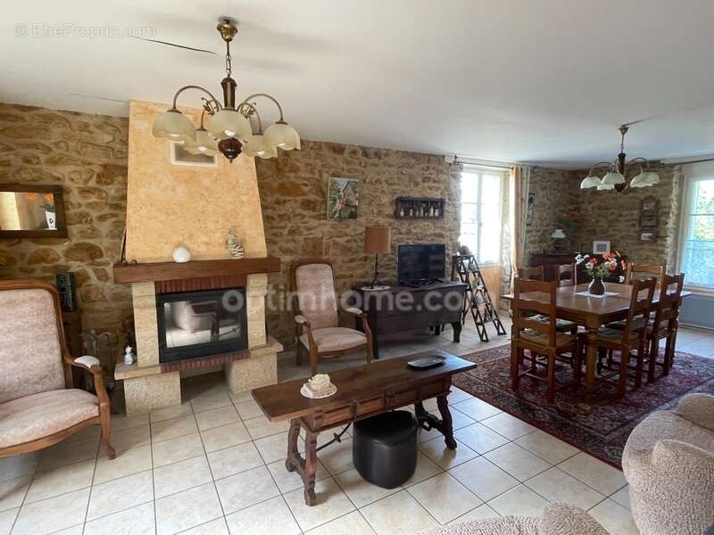 Maison à VILLEFAVARD