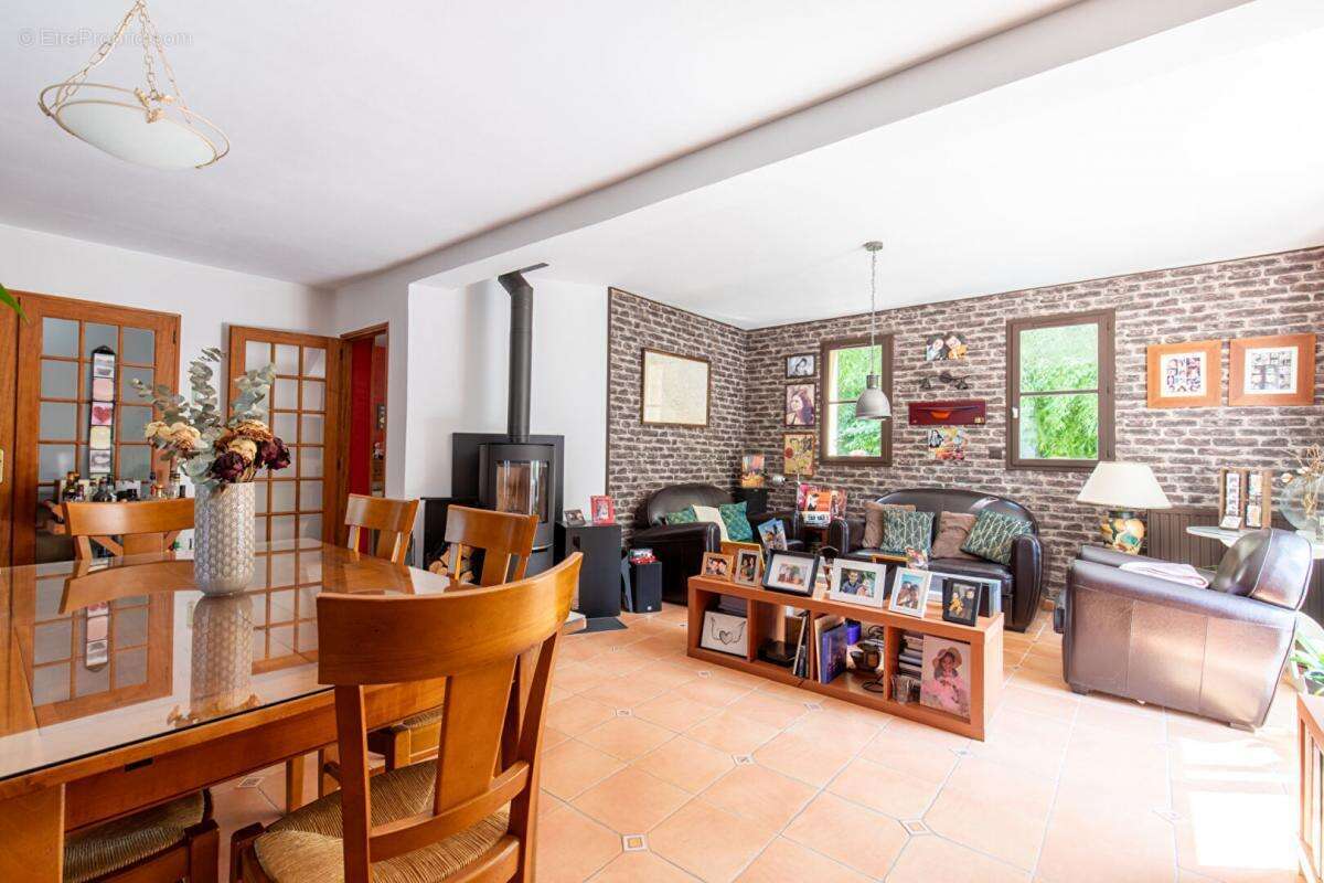 Maison à SERAINCOURT