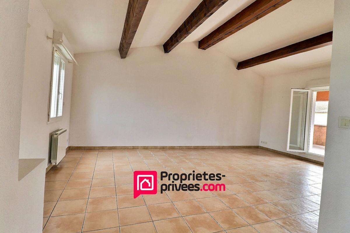 Appartement à UZES