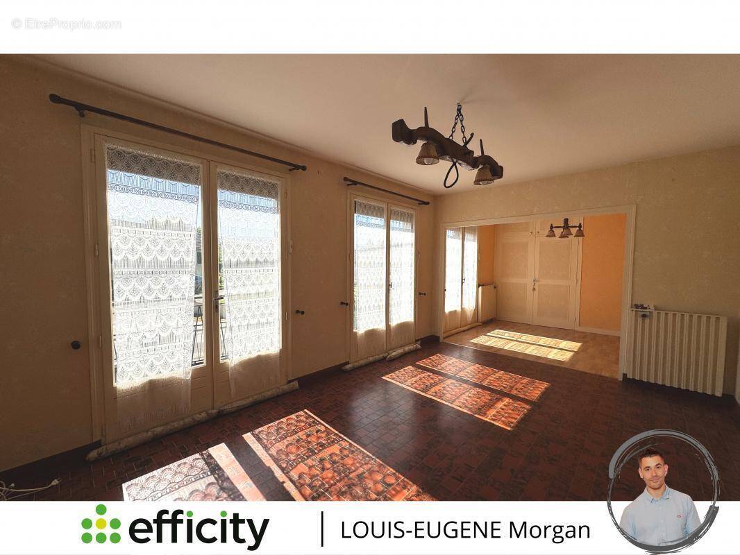 Maison à USSON-DU-POITOU