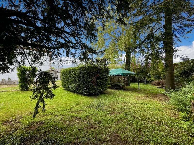 Maison à AUFFERVILLE