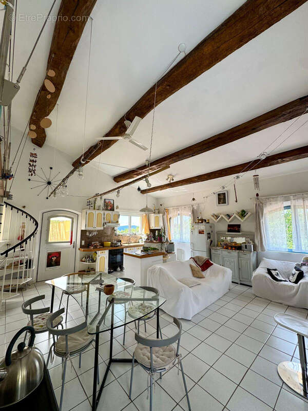 Maison à LA GARDE-FREINET