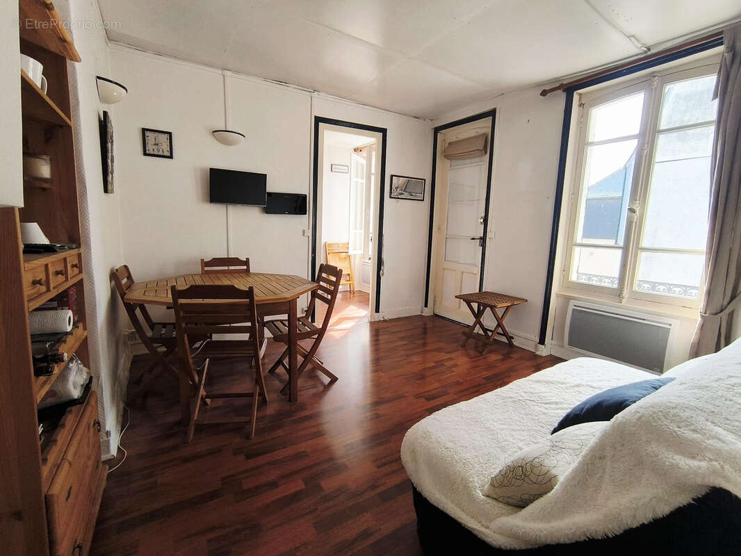 Appartement à TROUVILLE-SUR-MER