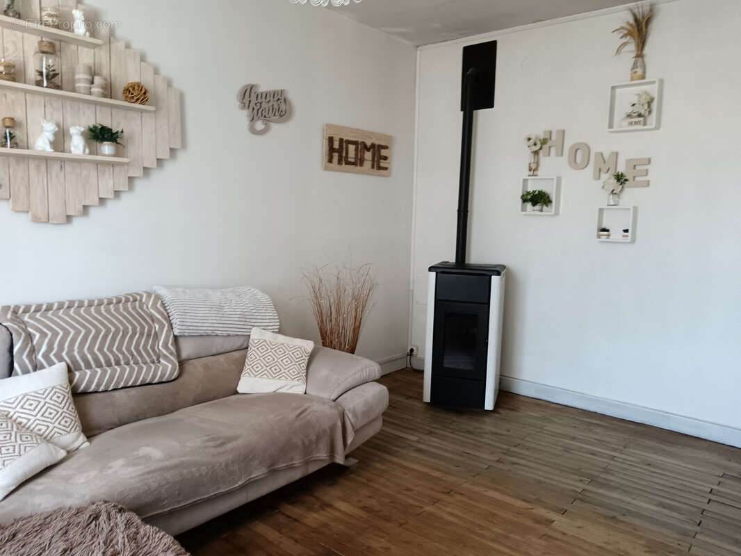 Maison à CEAUX-EN-COUHE