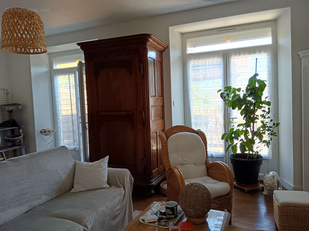 Maison à CEAUX-EN-COUHE